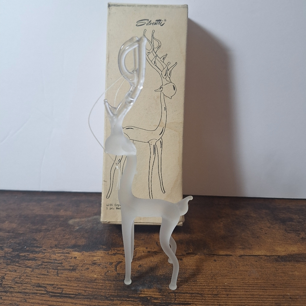 Sylvestri Frosted Crystal Standing Reindeer Figurine 5.5" Tall Art Glass Winter